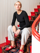 SINJA Shirt – feminin und mit Drapierung in Schwarz