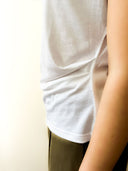 CLAIRE T-Shirt – Soft und feminin in weiß