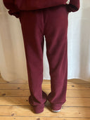 Hose Marit aus weichem Baumwoll-Fleece in Bordeaux